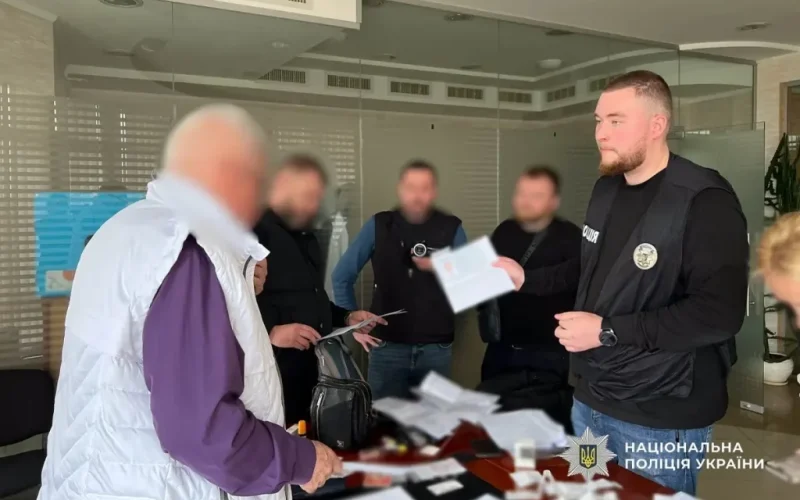 Директор медцентру в Одесі продавав «здоров’я» морякам