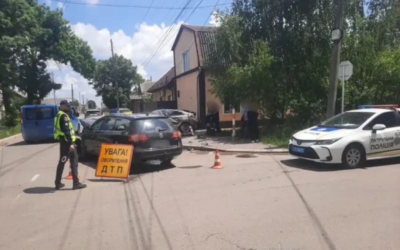 Трагедія в Одеській області: іномарка снесла дітей на тротуарі