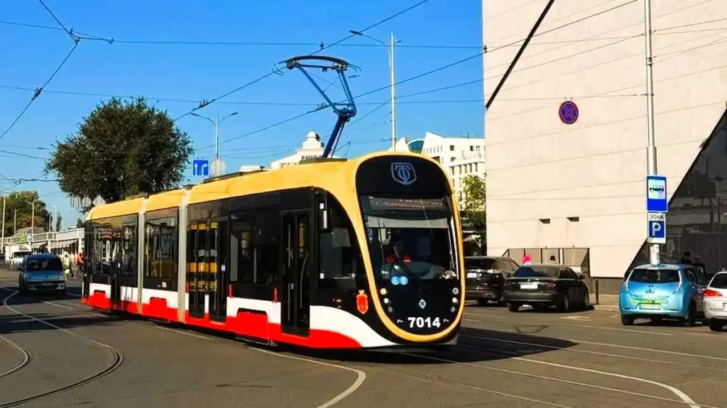 Трамваї повертаються: Одеса відроджує свій транспорт після російських атак